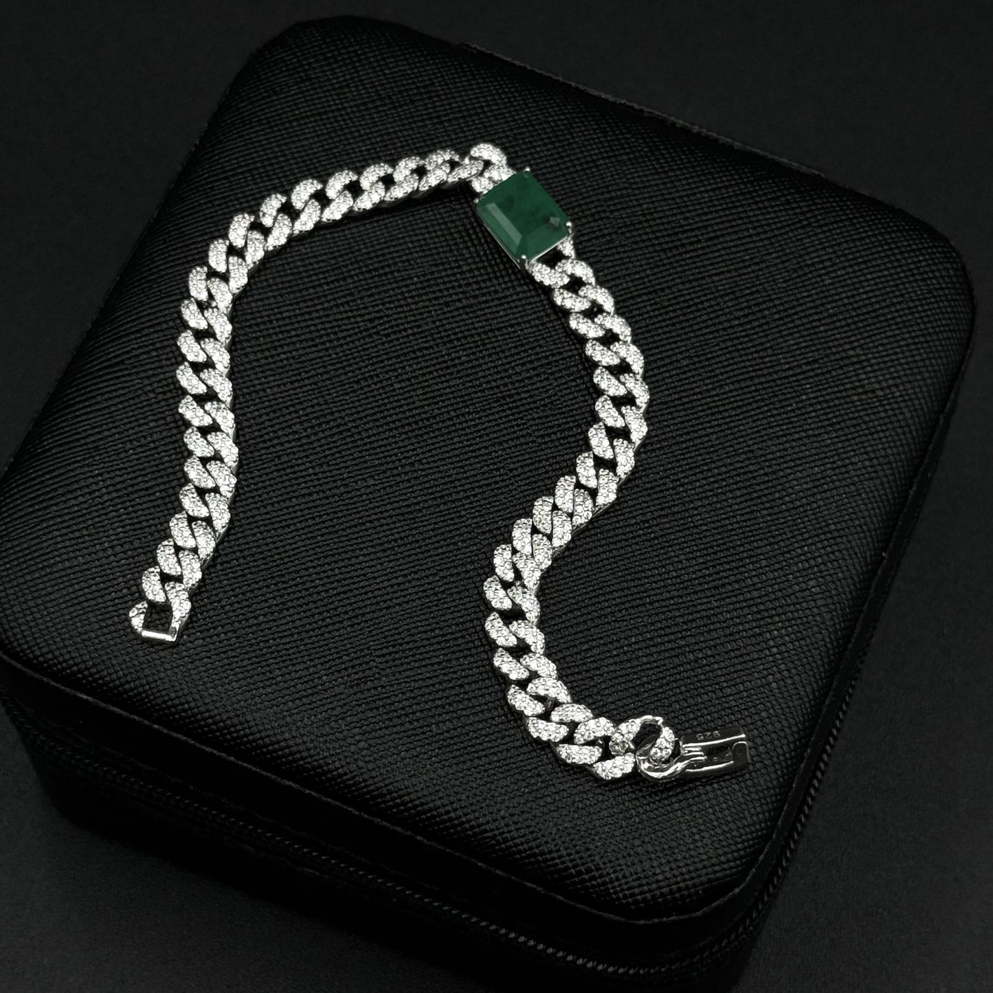 pulsera con circonia verde